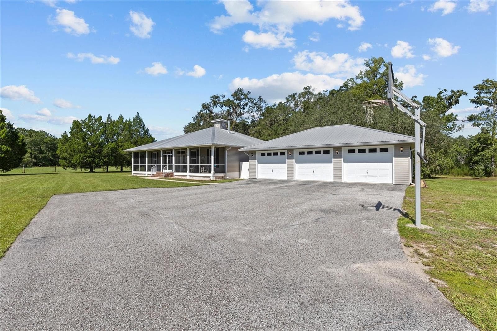 7041 Quarterhorse Ln photo 2