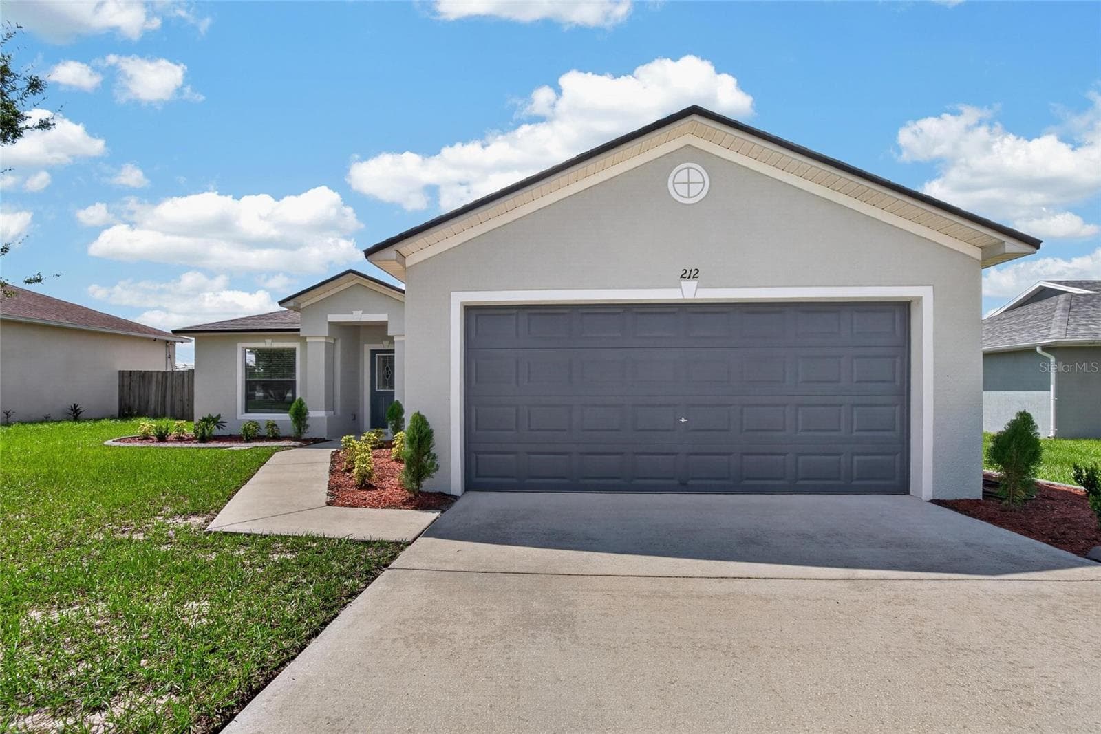 212 Majestic Gardens Ln photo 4
