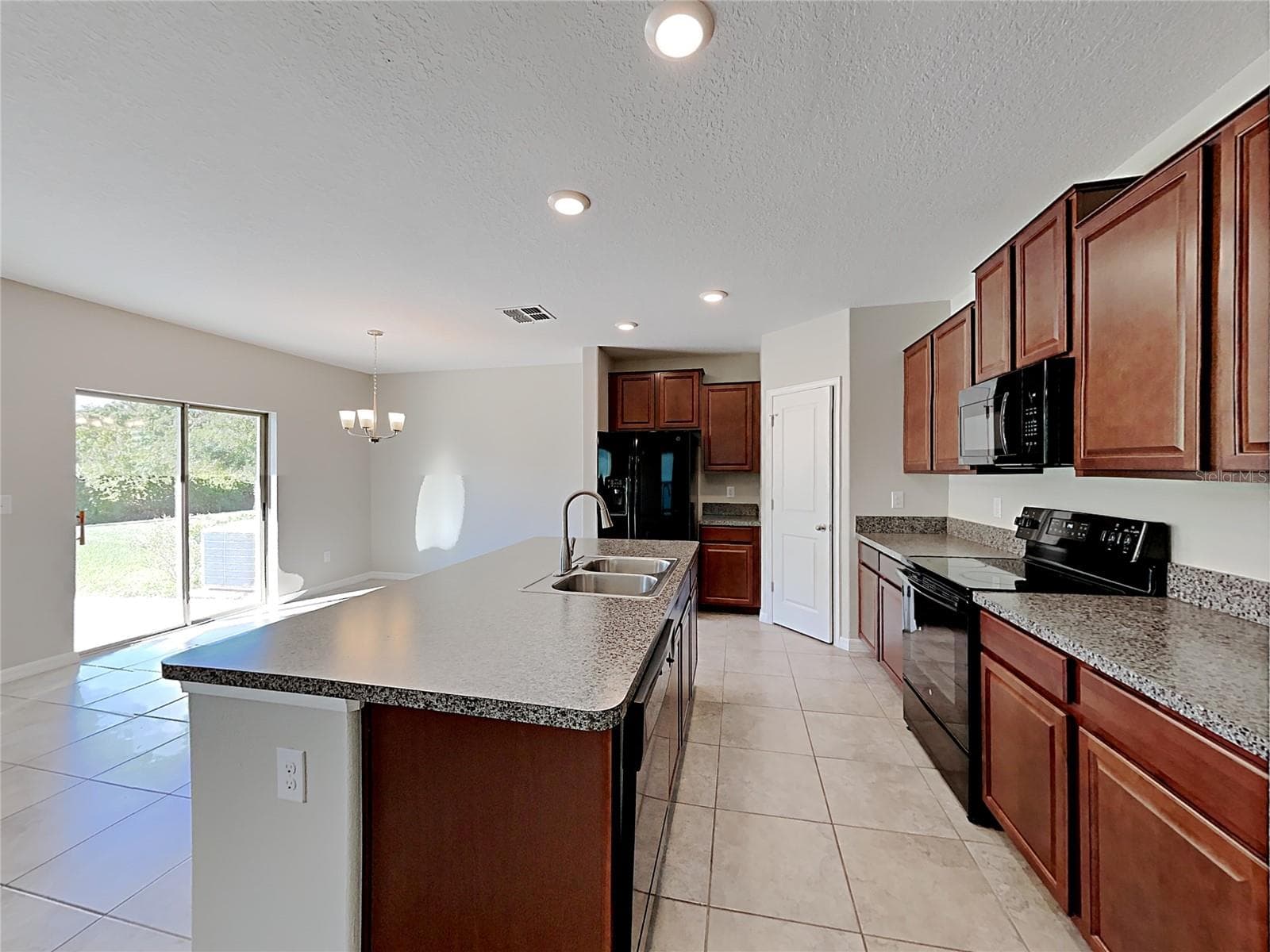 15322 Broad Brush Dr photo 5