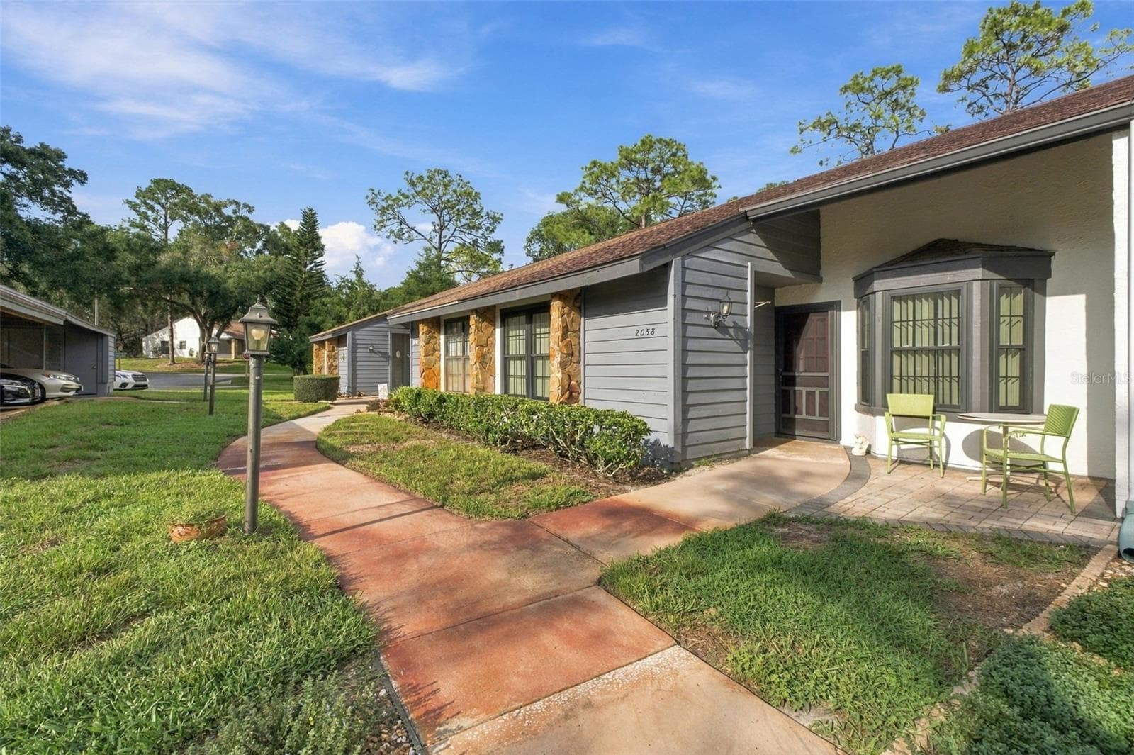 2058 Woodcutter CT photo 2