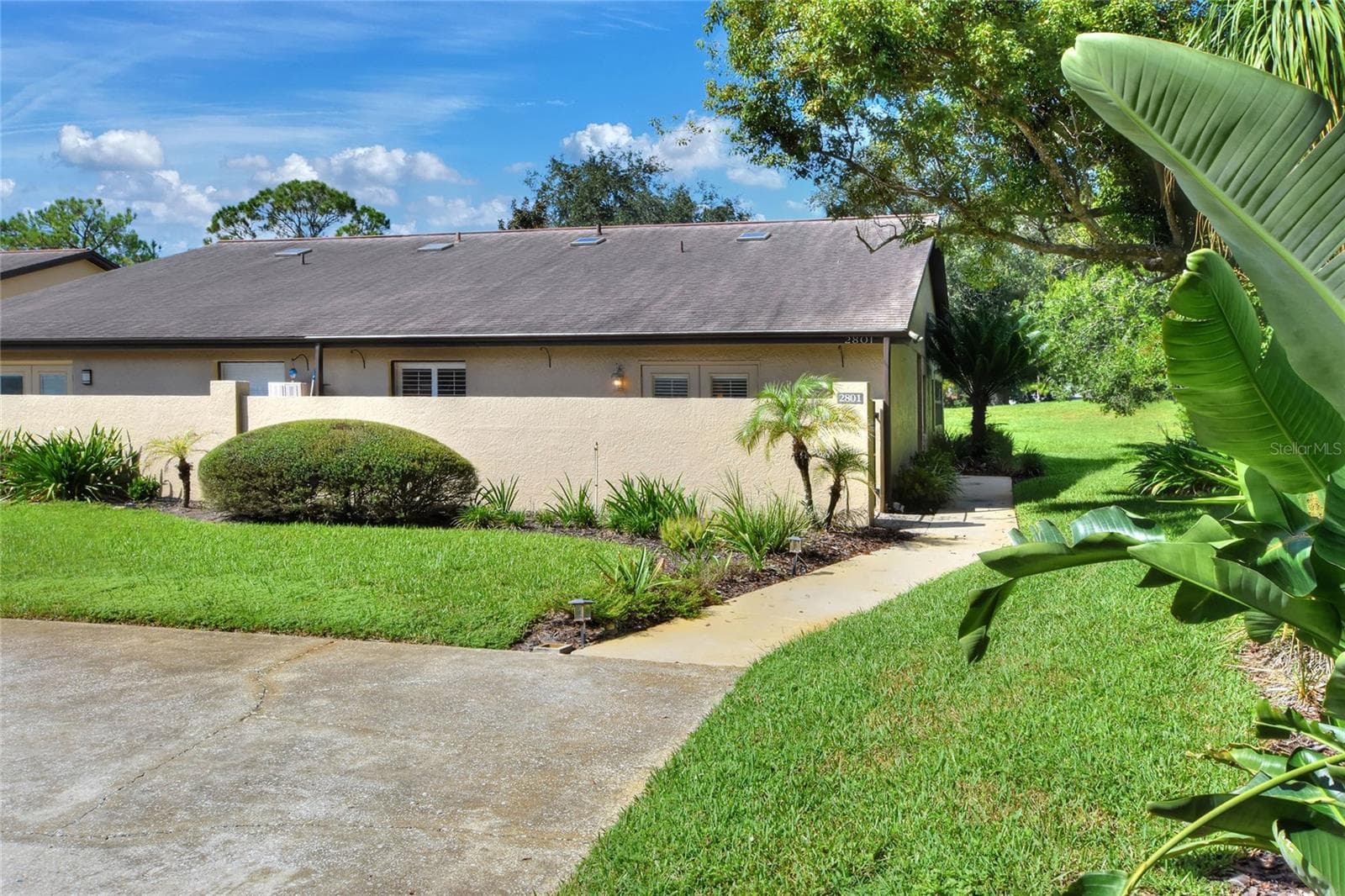 2801 Wingfoot CT photo 3