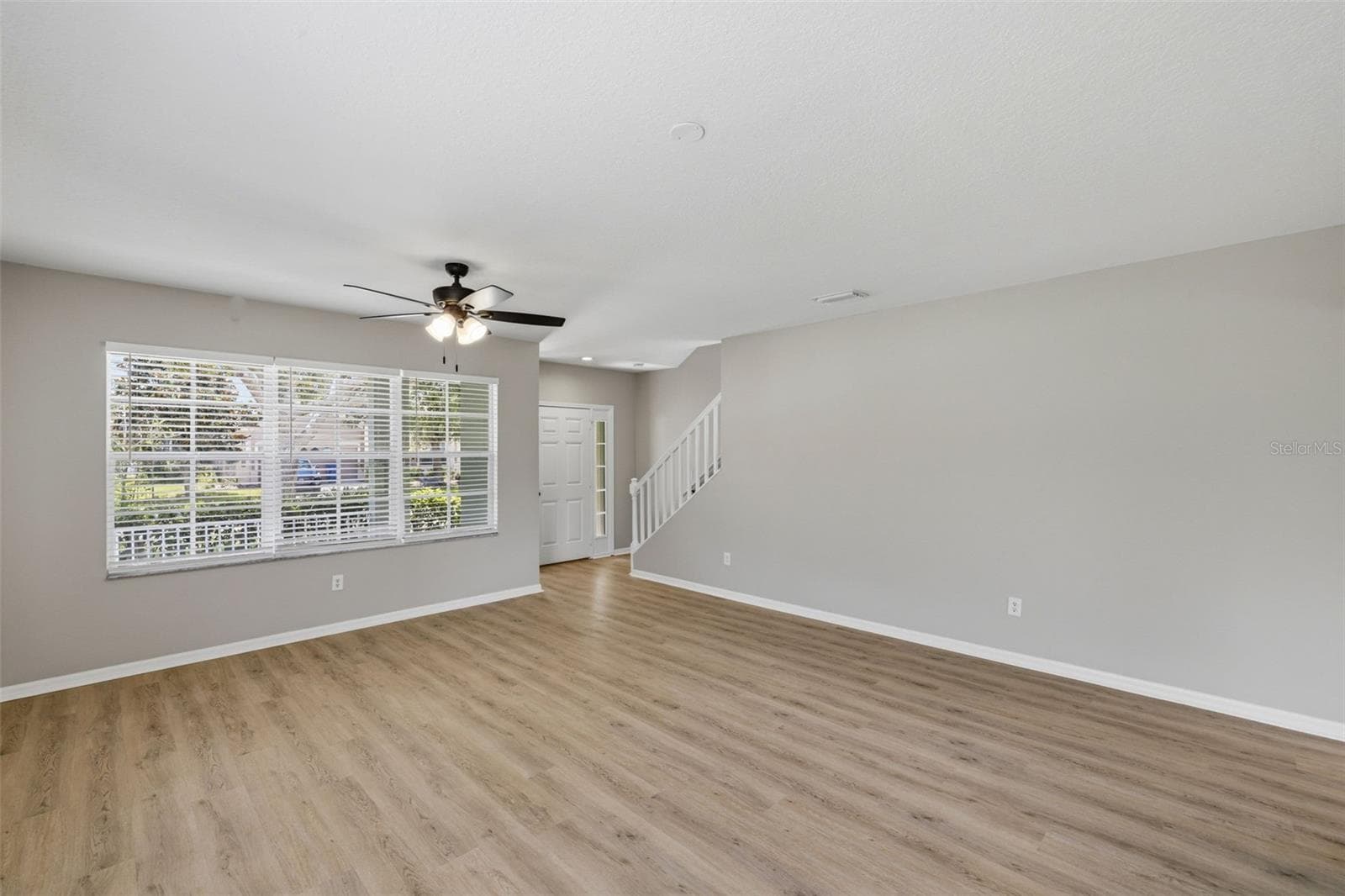 16316 Bridgecrossing Dr photo 4