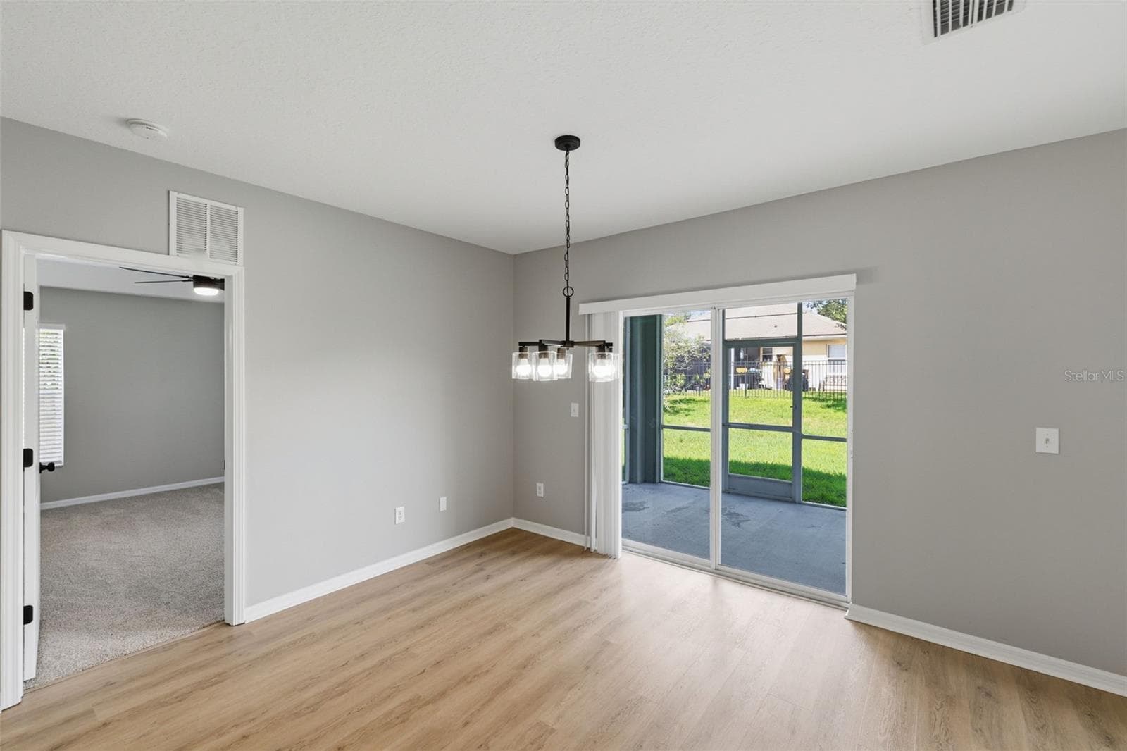 16316 Bridgecrossing Dr photo 5