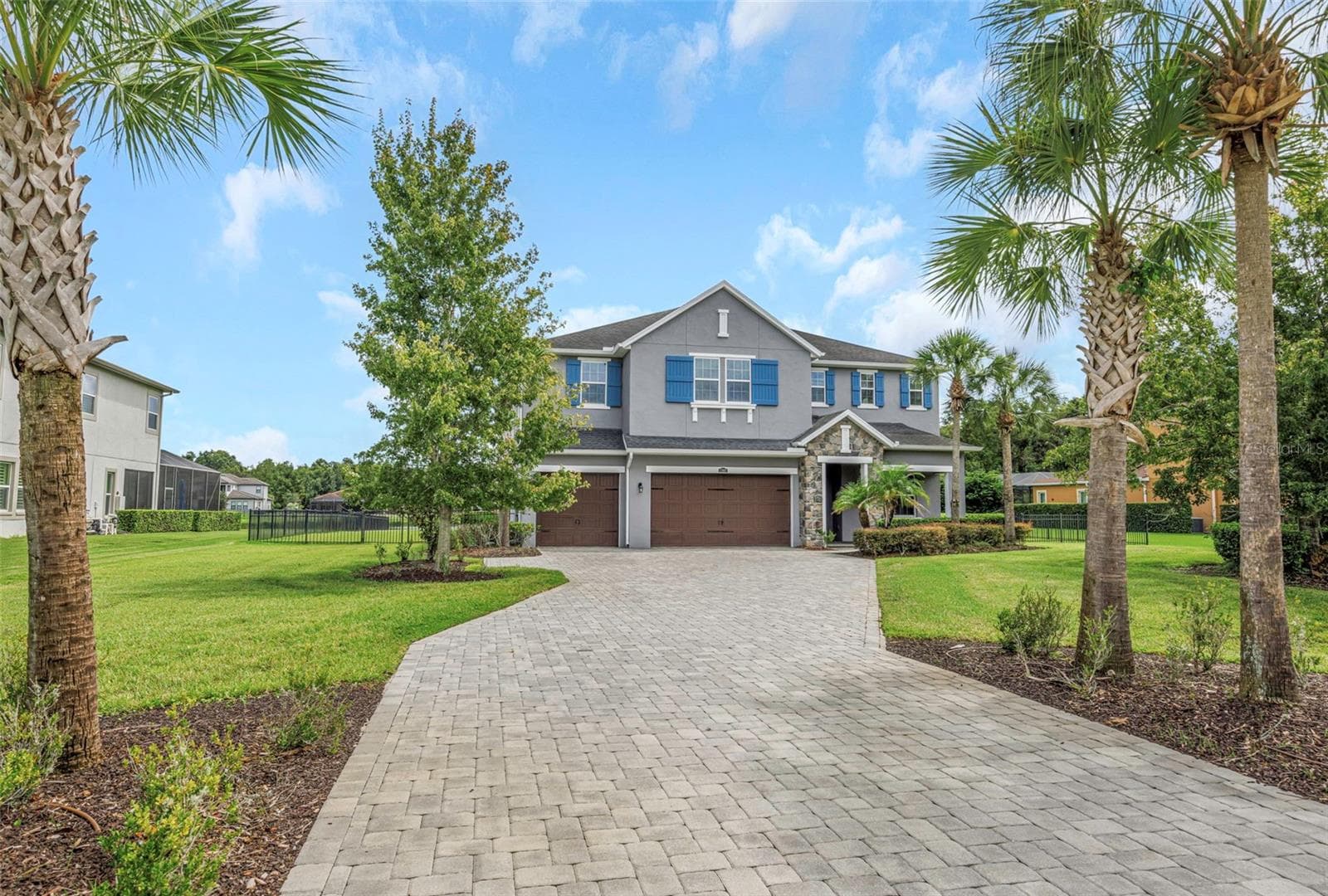 17807 Howsmoor Pl photo 3