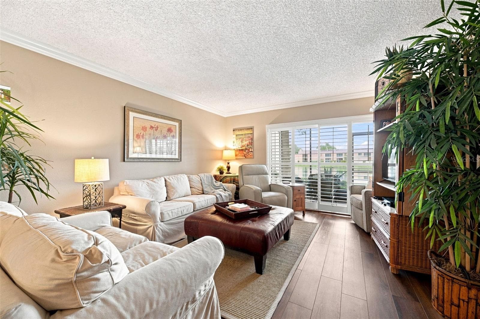 221 Nina Way #61 photo 3