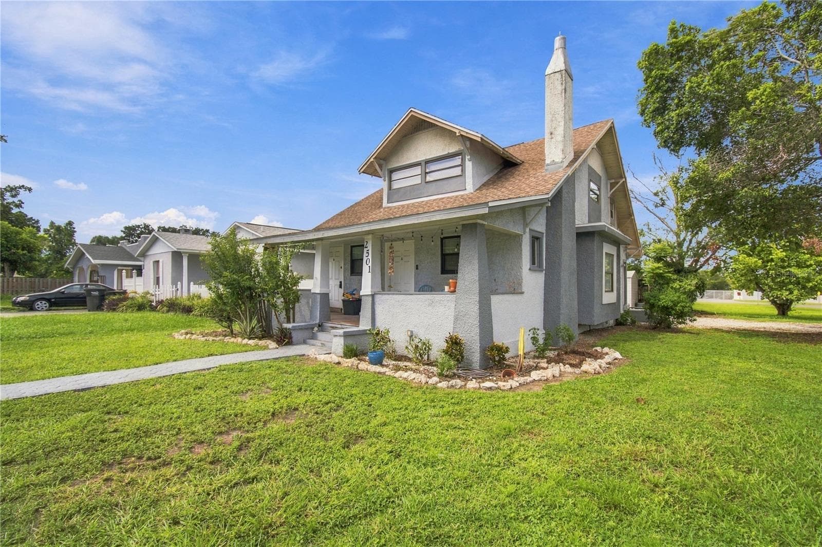 2501 57th Pl N photo 2