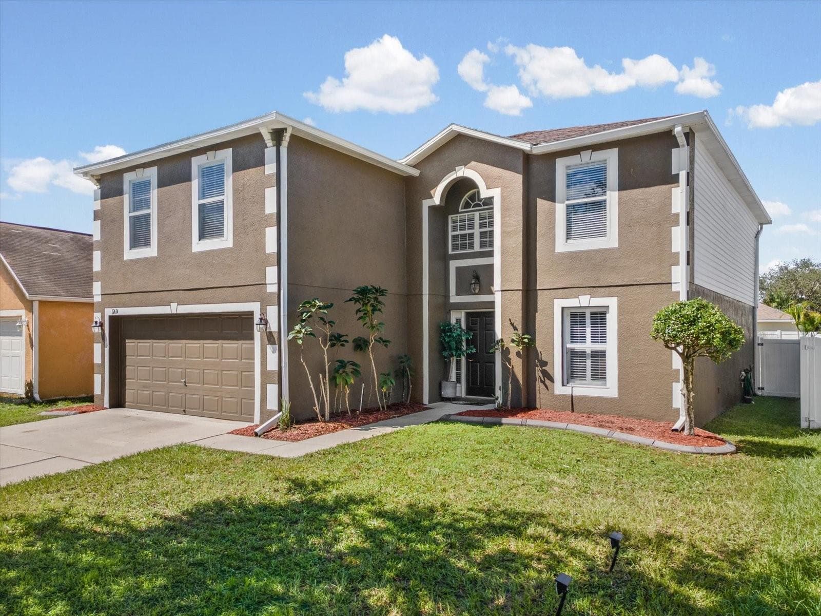 12614 Lake Vista Dr photo 2