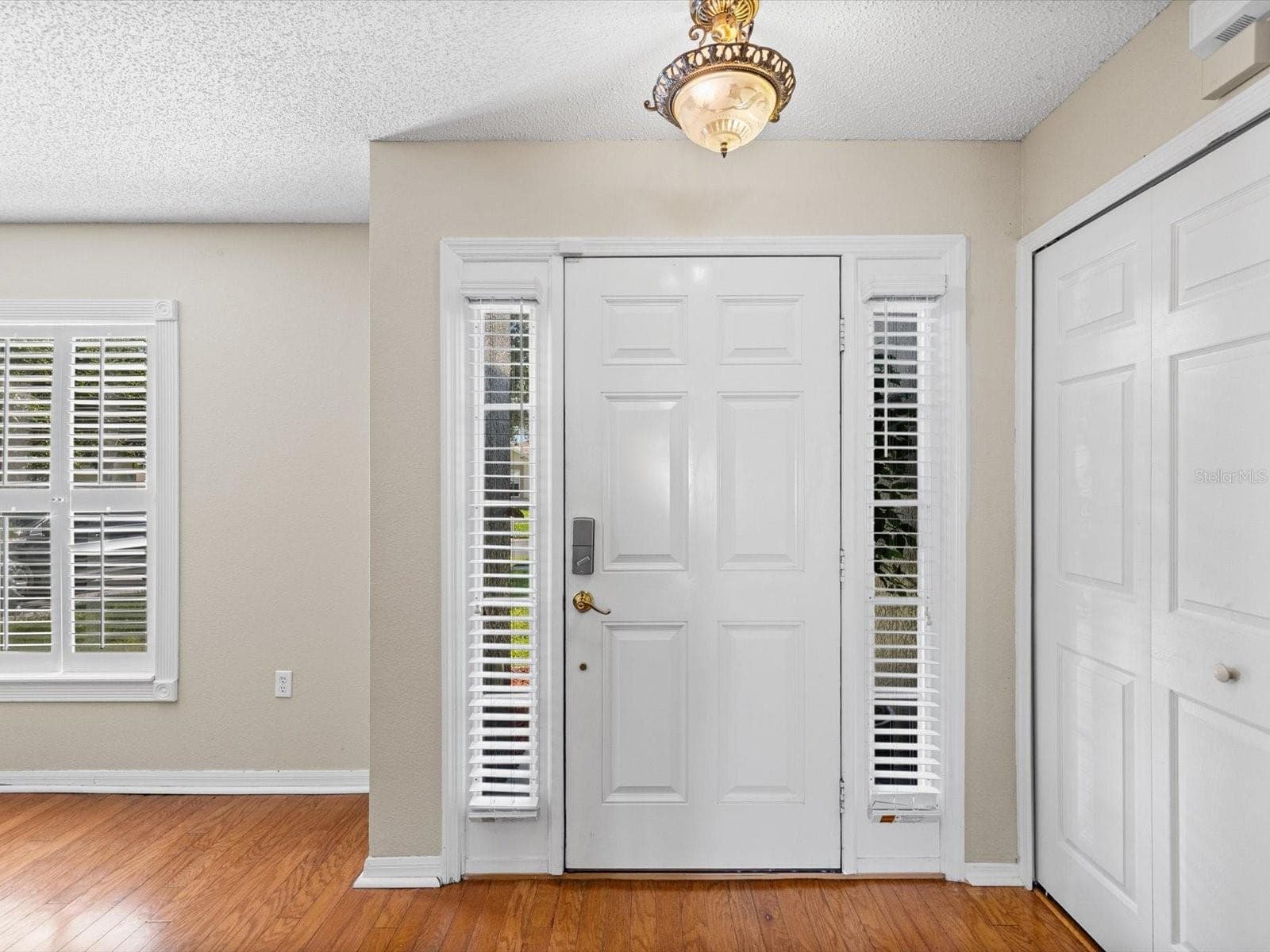 12614 Lake Vista Dr photo 5