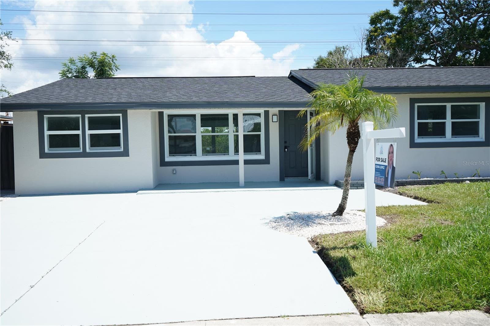 311 Country Club Dr photo 2