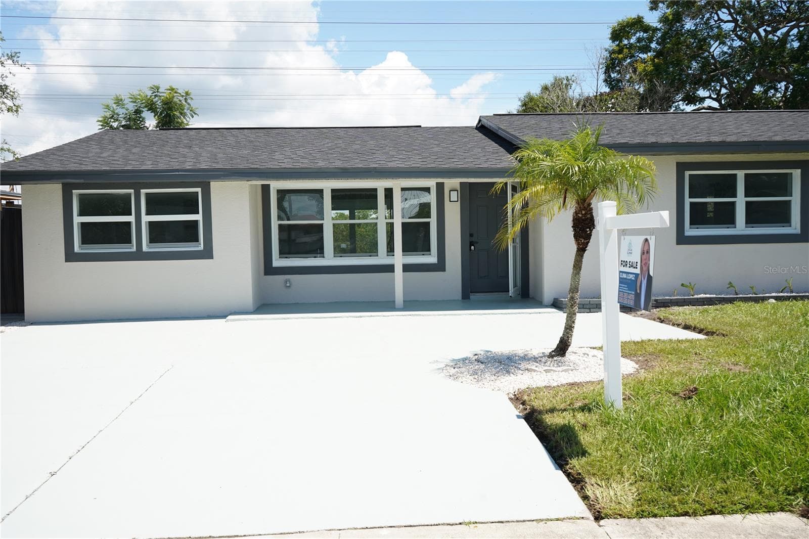 311 Country Club Dr photo 3