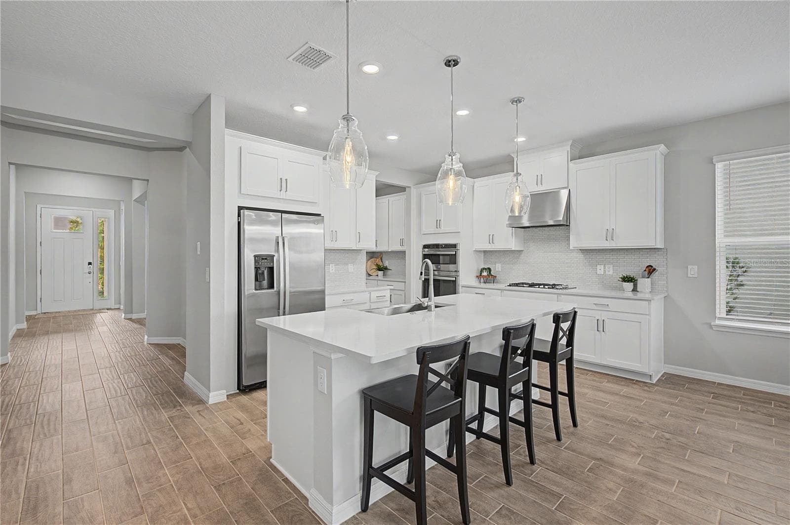 10938 Fieldstone Dr photo 2