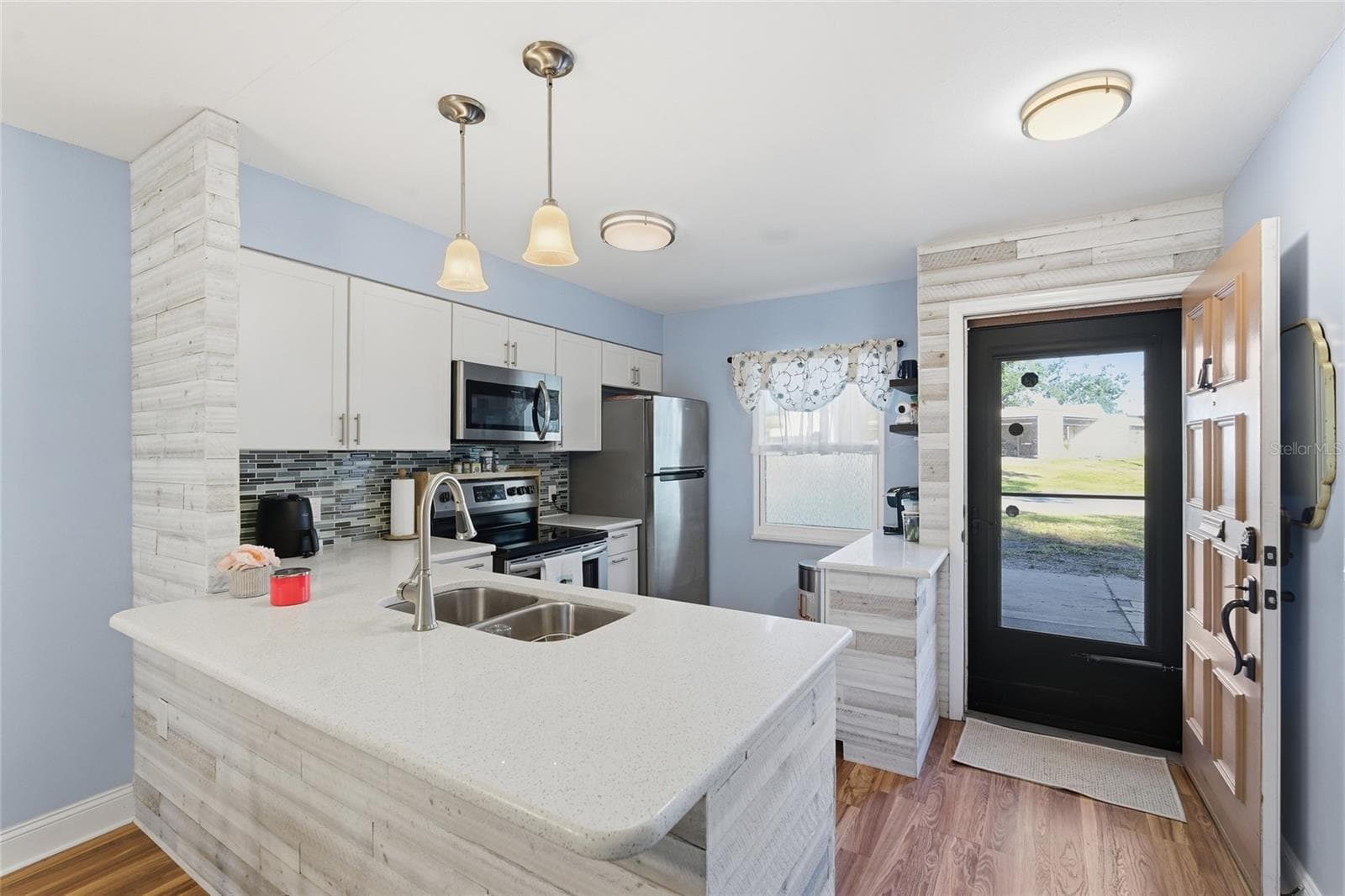 2935 Feather Dr #65-D photo 2