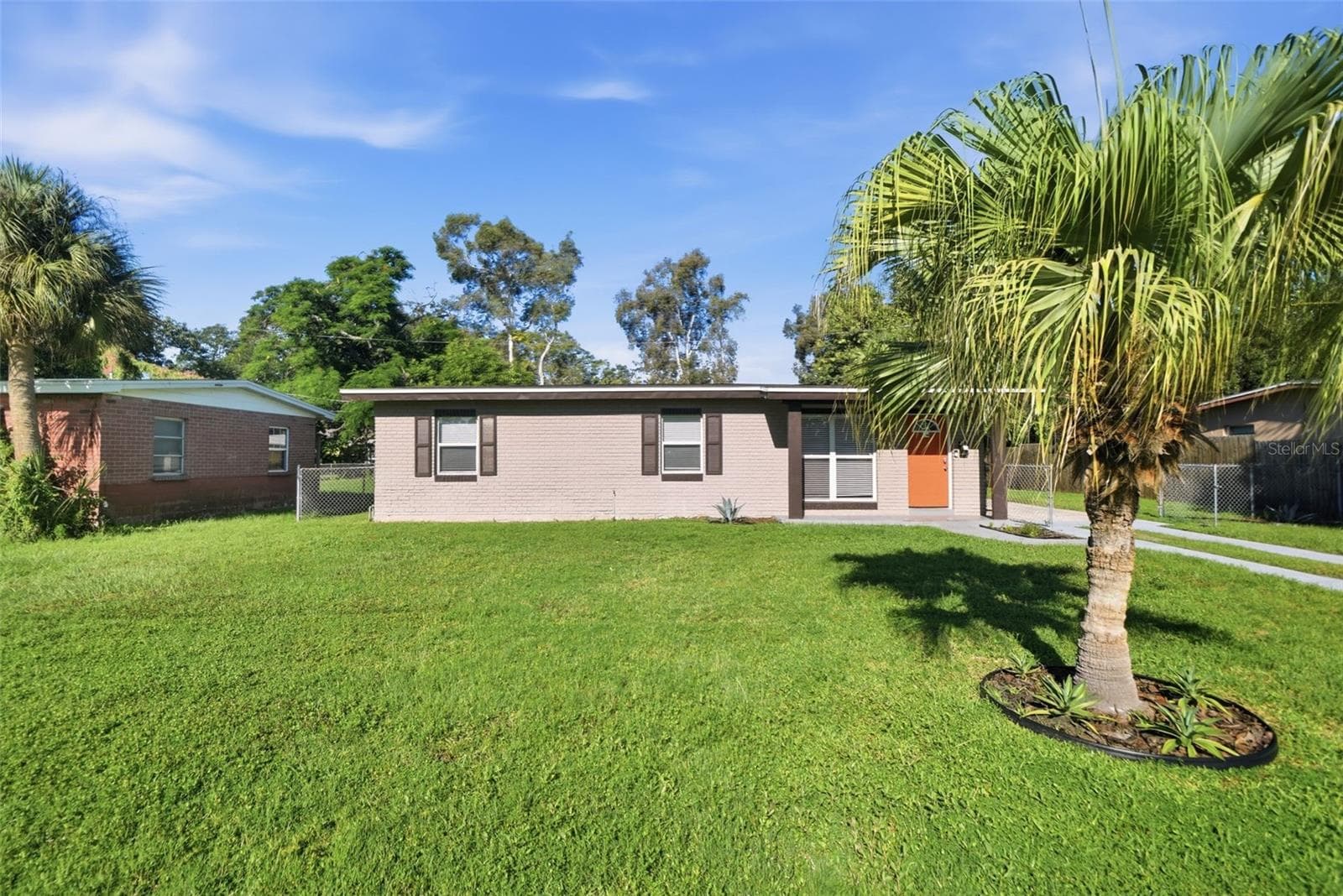 4359 Neptune Dr SE