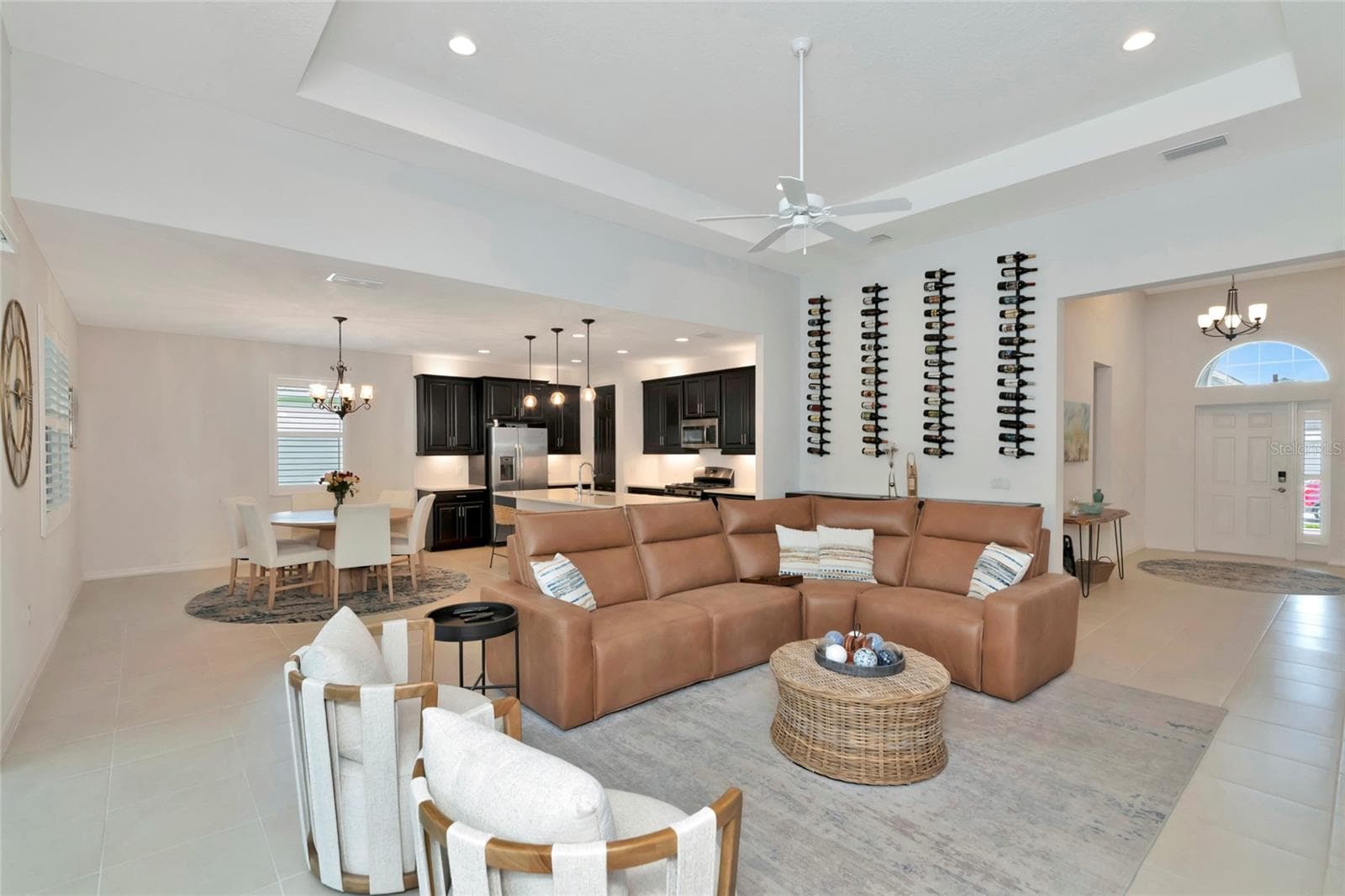 12105 Goldenrod Ave photo 4