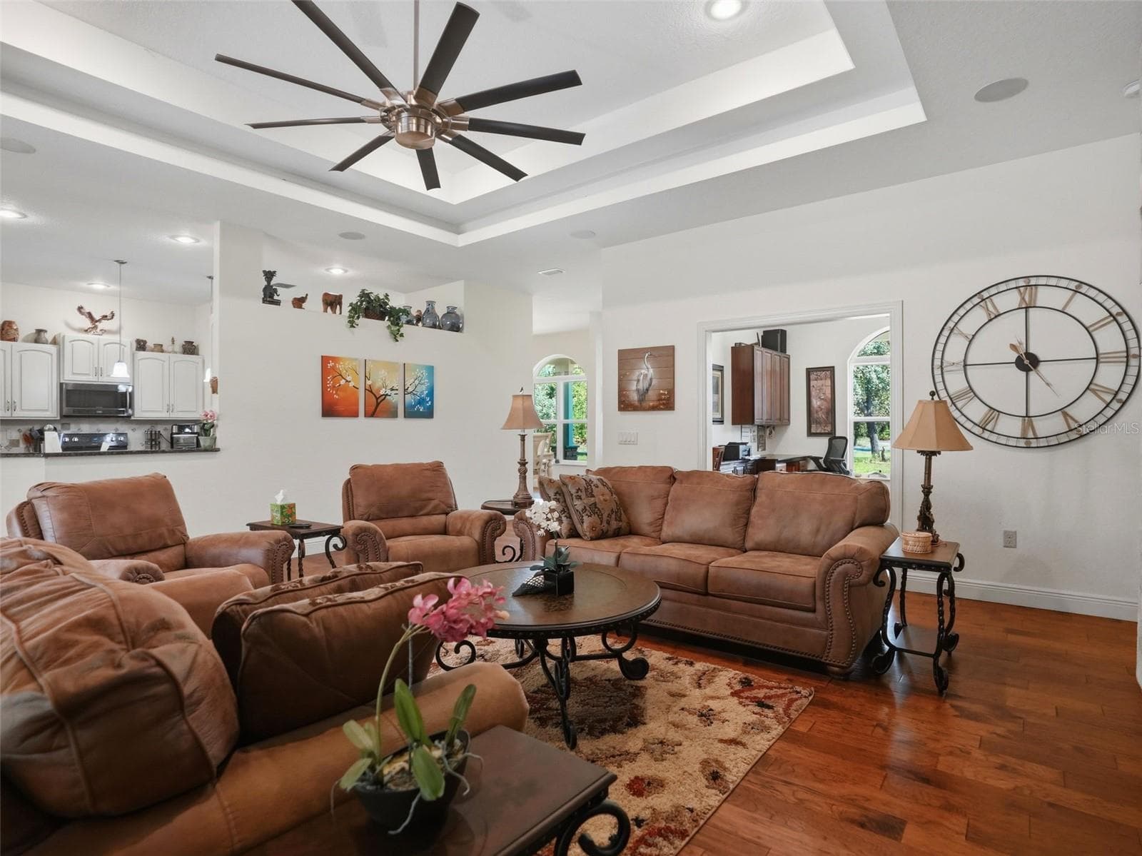 8333 Allen Dr photo 5