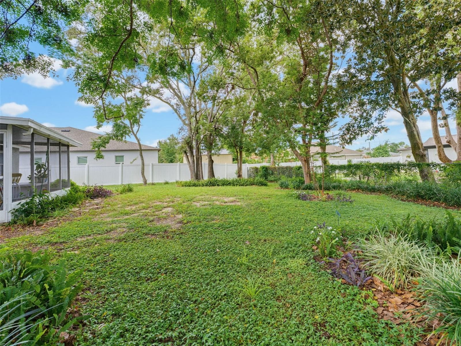 11113 Norvell Rd photo 2