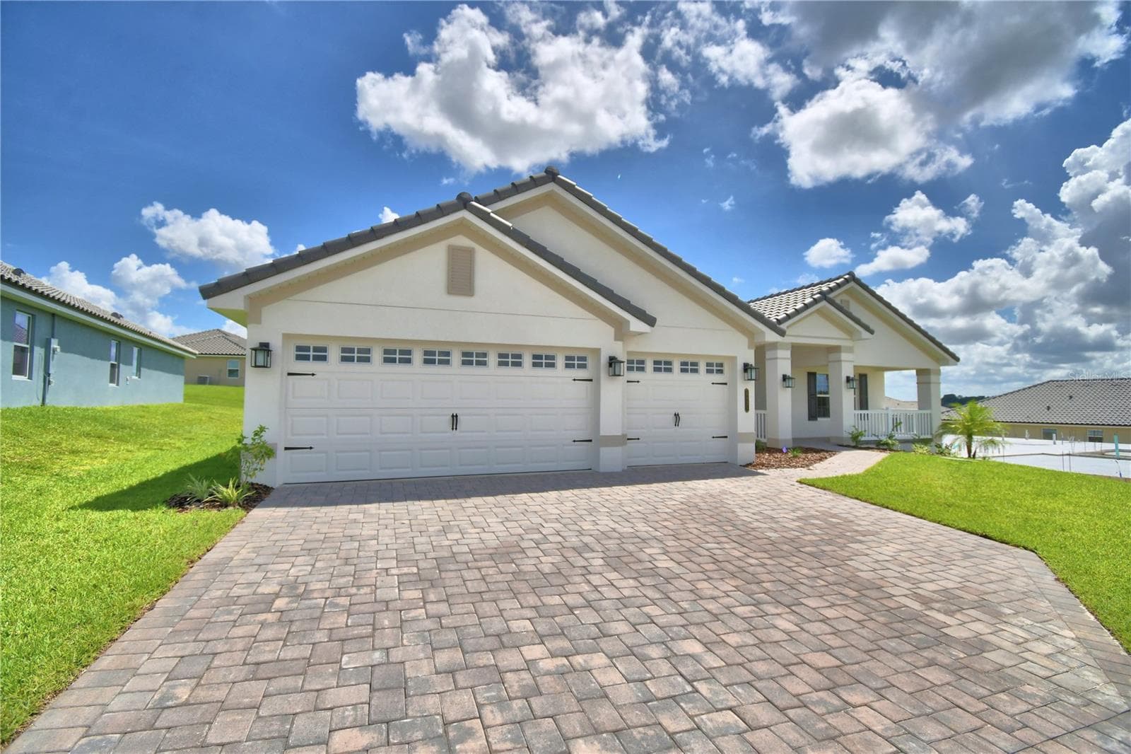 5421 Waterside Dr photo 4