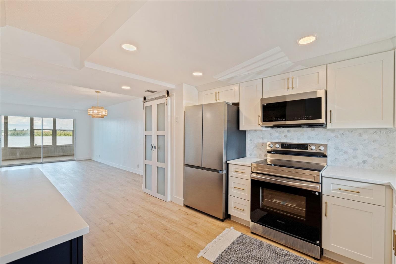 1847 Shore Dr S #202 photo 4