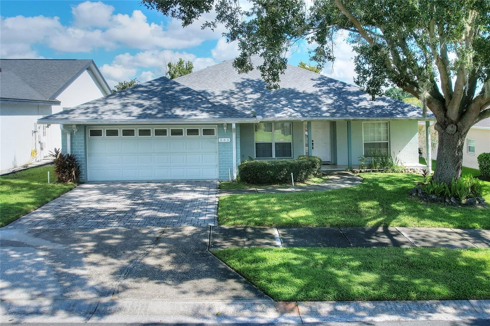 545 Worchester CT photo 3