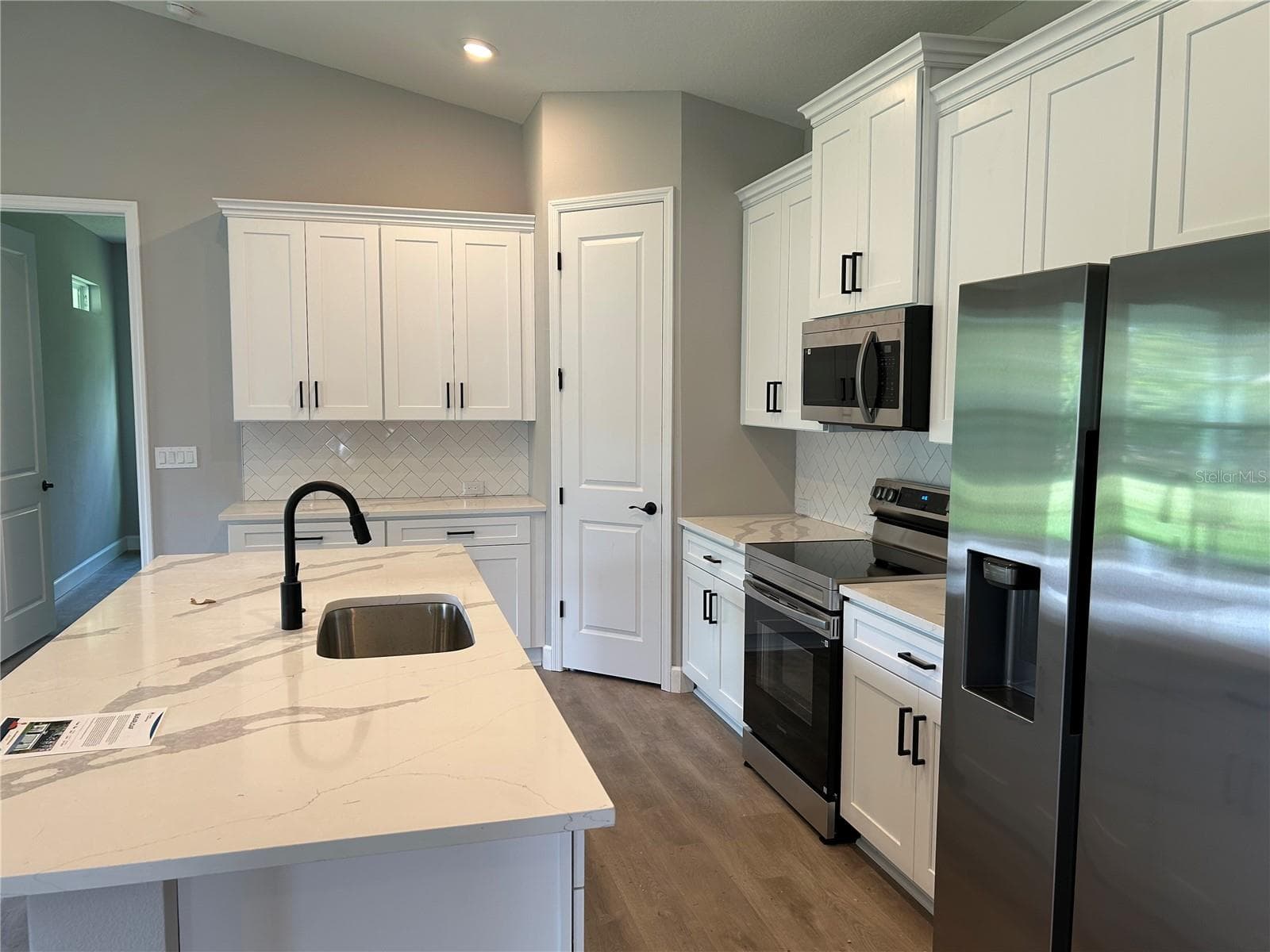 11260 Gallinule Ave photo 3