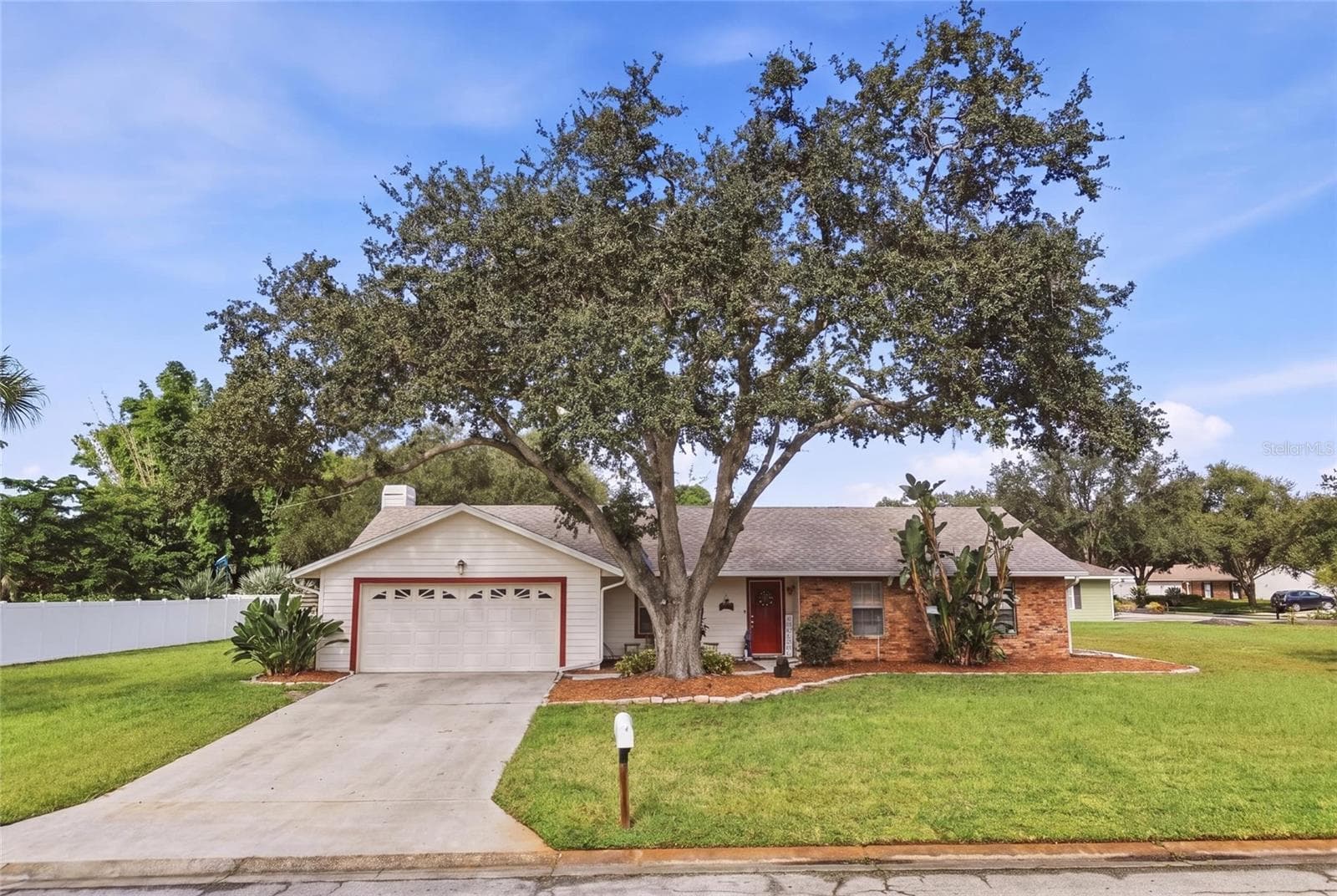 4272 Prairie View Dr photo 3