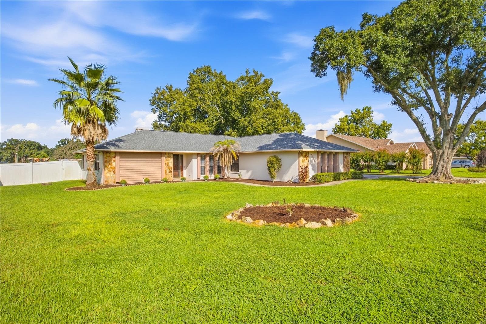 7926 W Ridge Pointe Dr photo 2