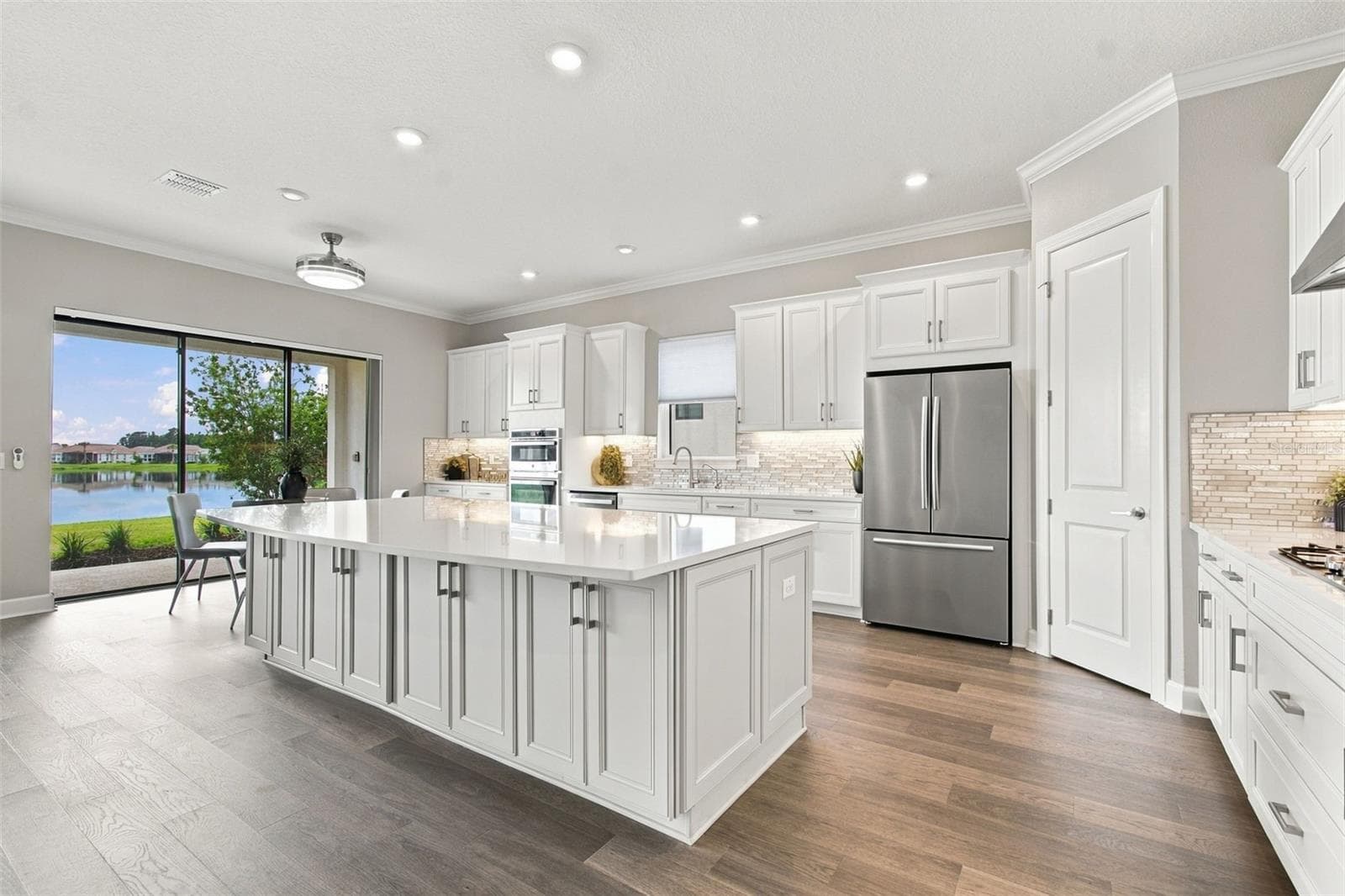 29596 Toricelli Rd photo 2