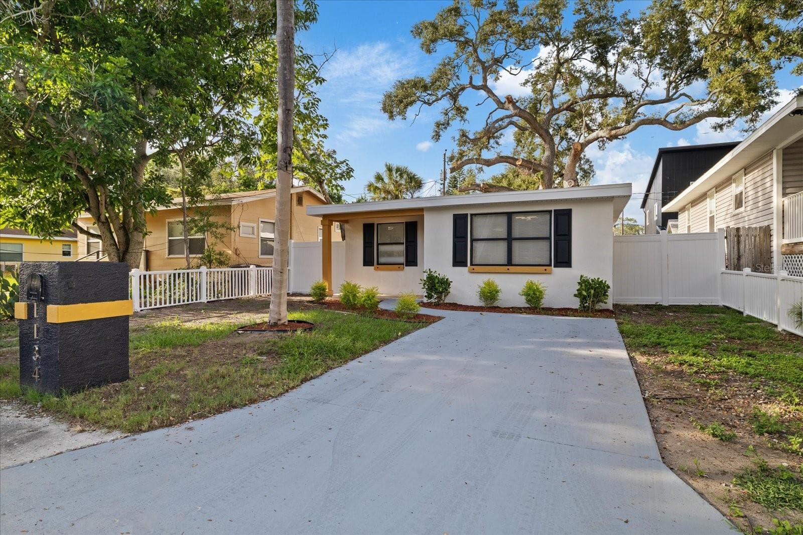 1134 Engman St photo 3
