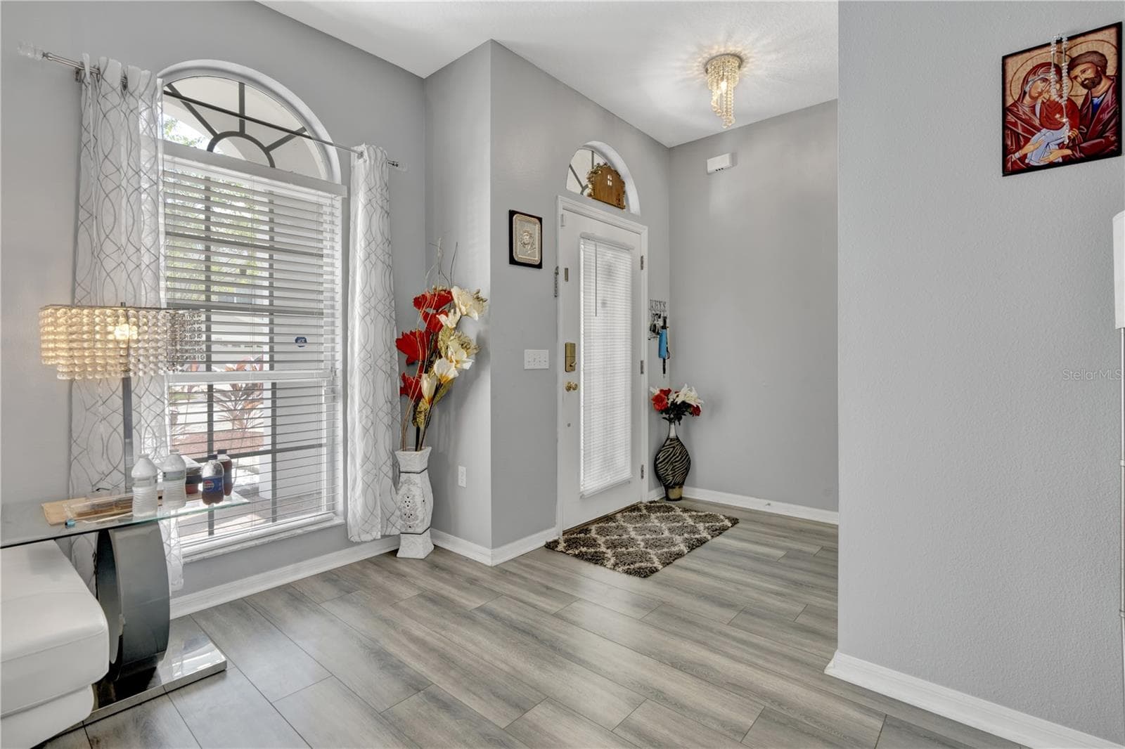 12847 Solola Way photo 2