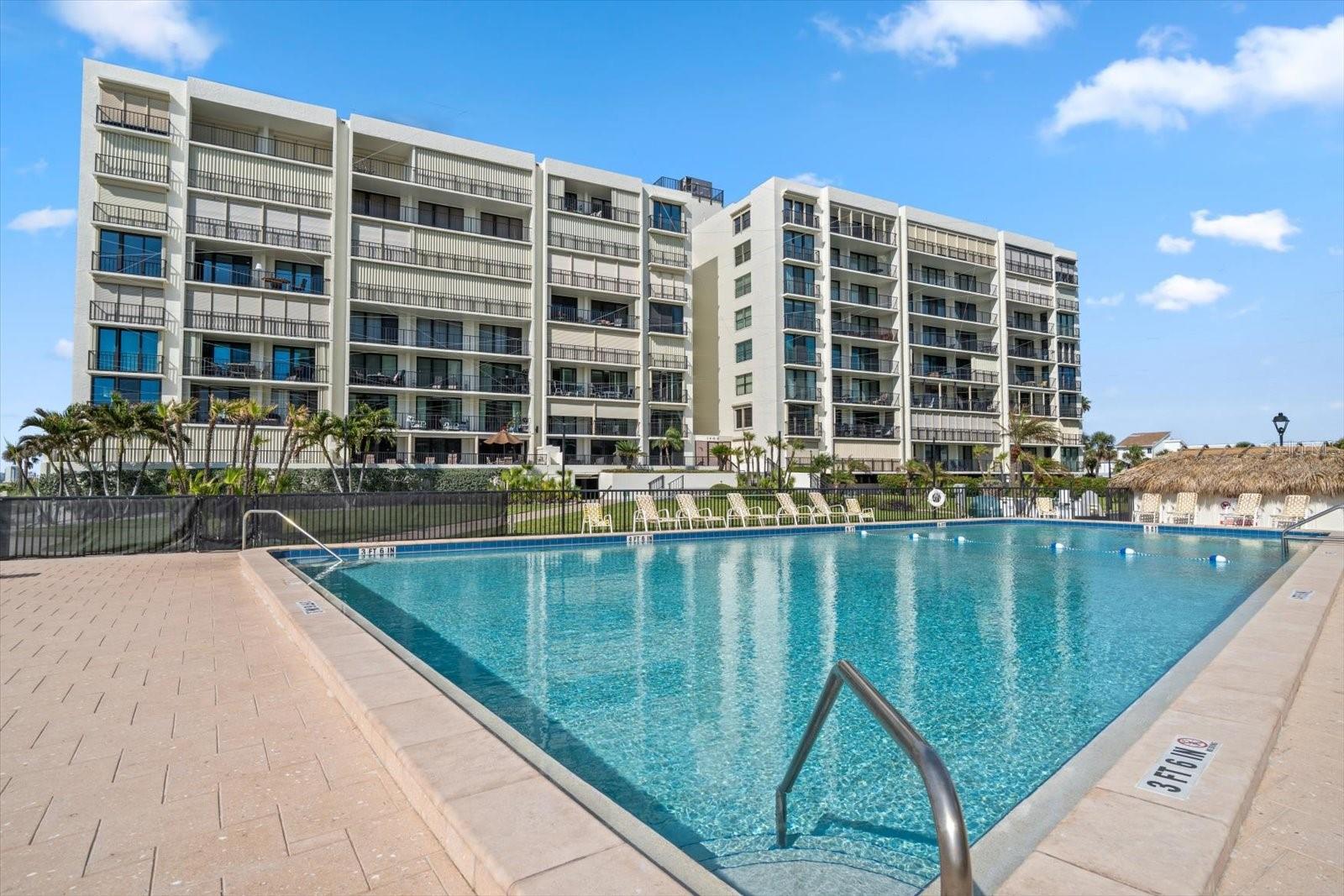 1400 Gulf Blvd #804 photo 1