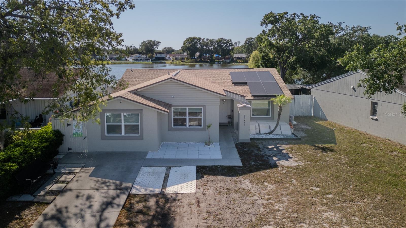 12416 Queensland Ln photo 1