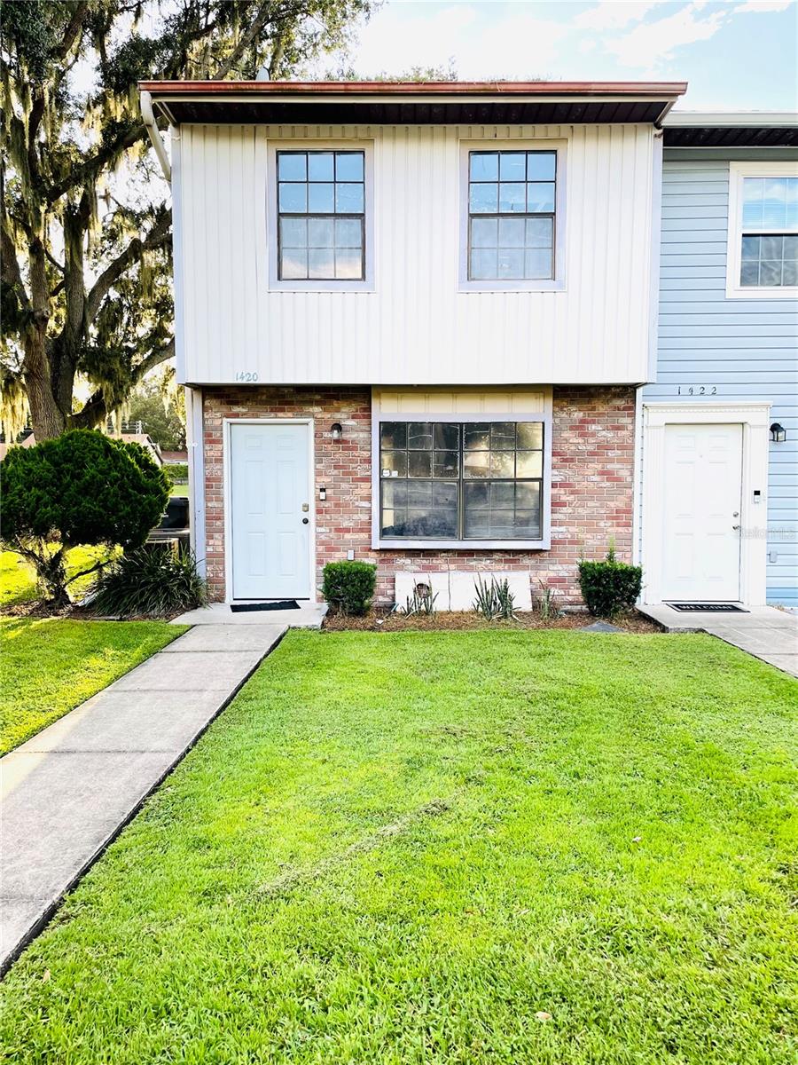 1420 Ridge Lake CT