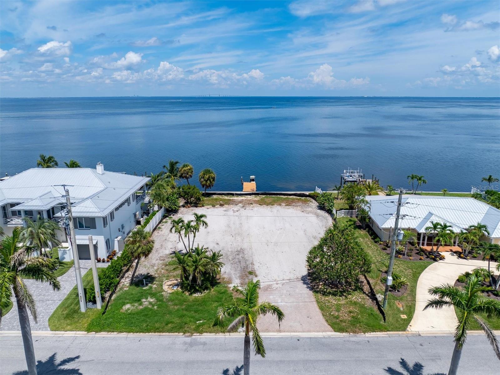 659 Key Royale Dr