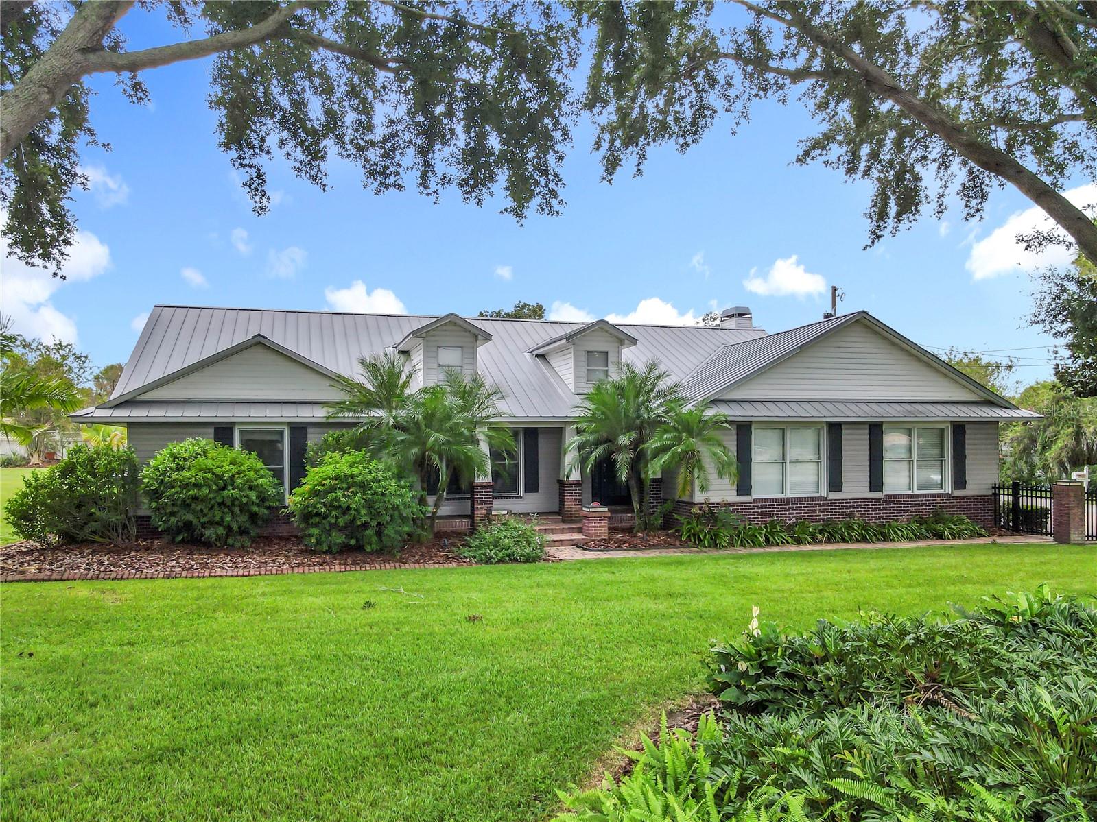 1414 Edmiston CT
