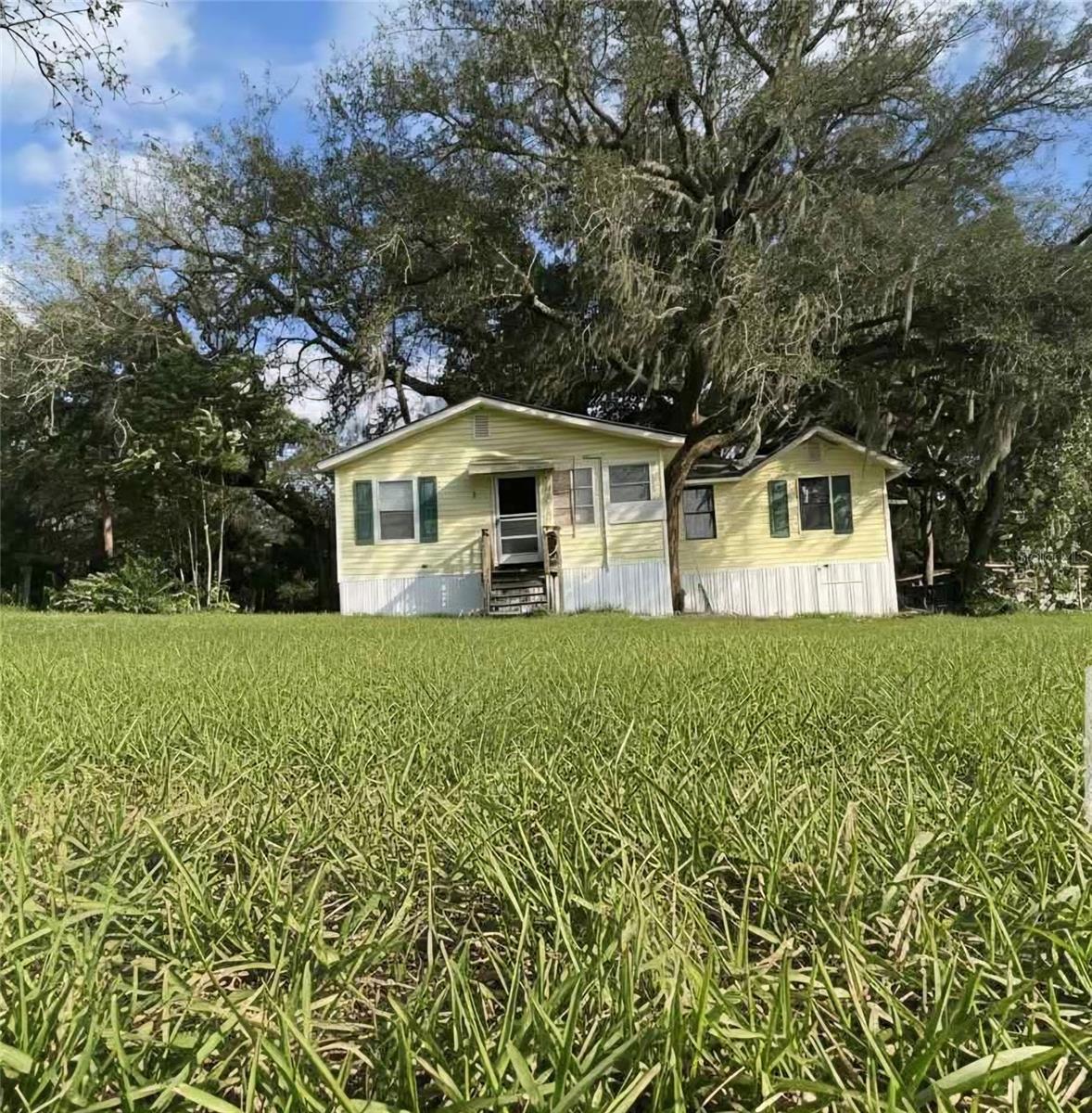 12510 Robinhood Rd photo 1