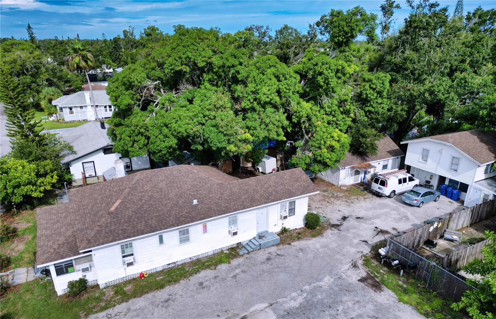 1514 12th Ave W photo 1