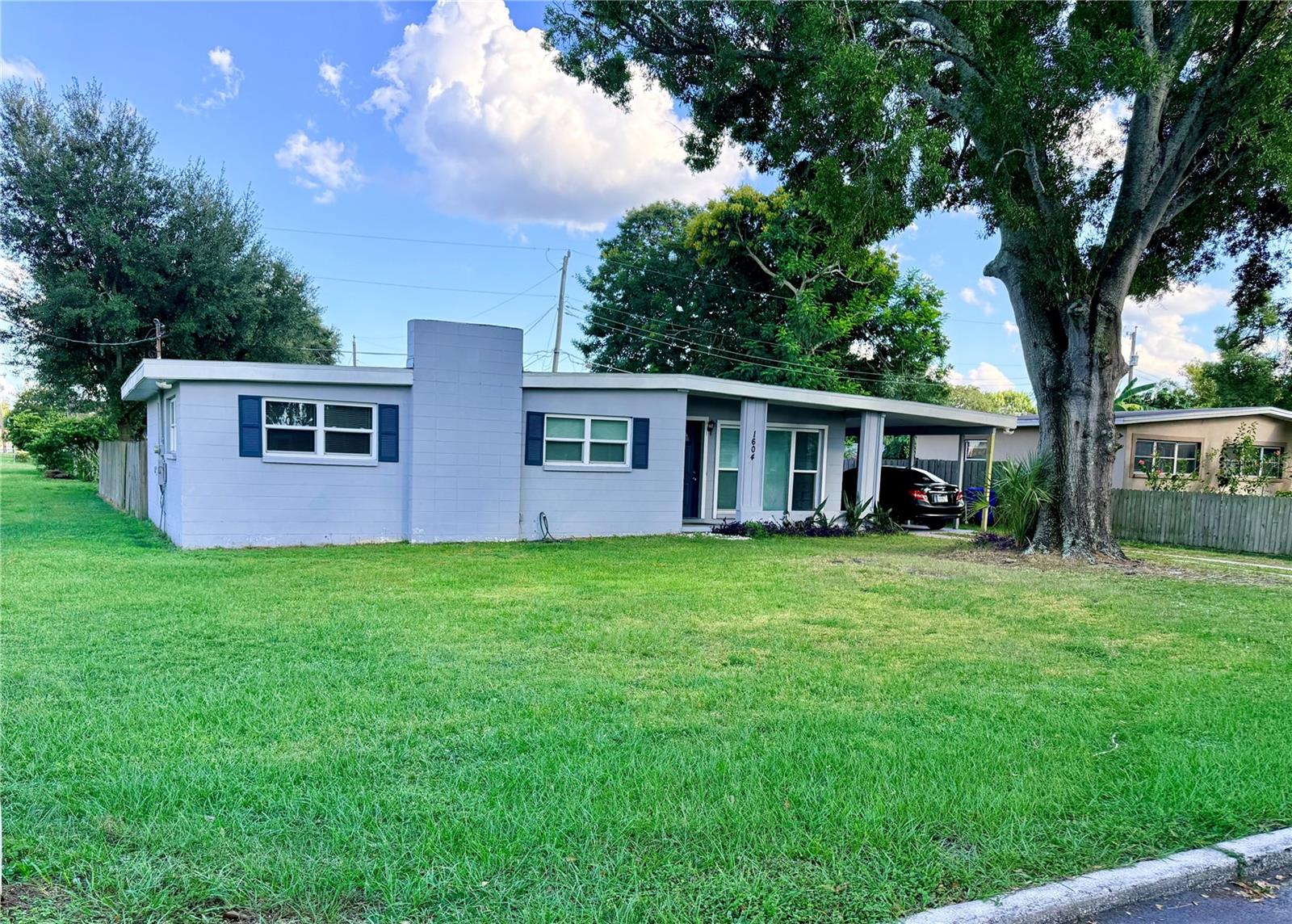1604 Crystal CT E photo 1