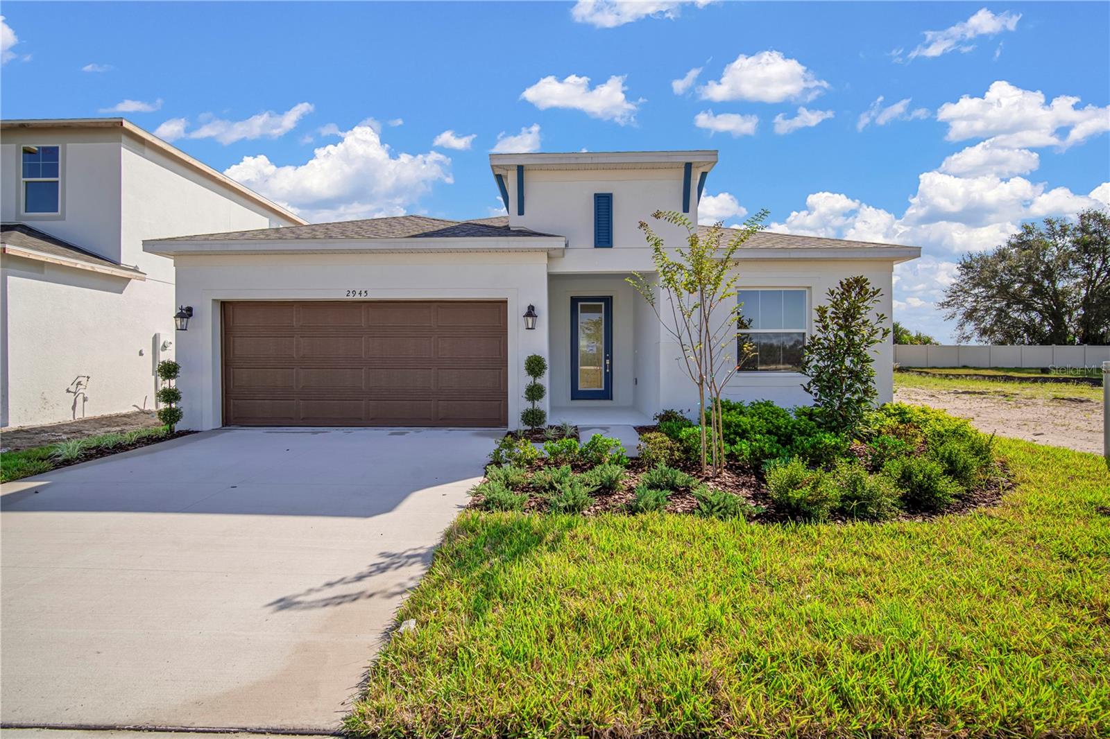 2945 Stewart Creek Cir photo 1