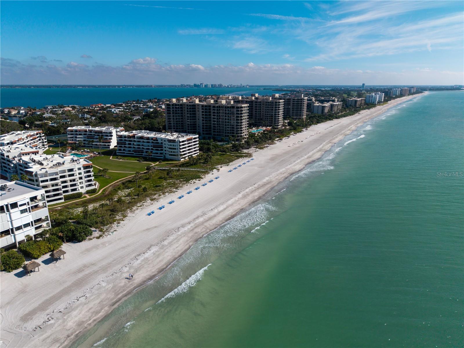 1425 Gulf Of Mexico Dr #408 photo 1