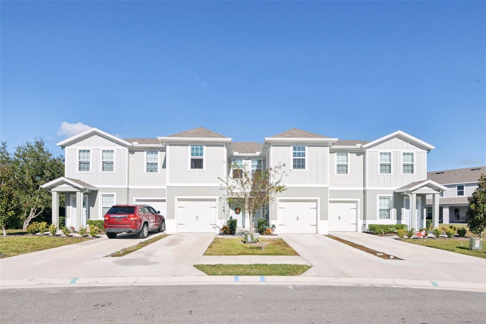 4167 Harbour Palm Dr photo 1