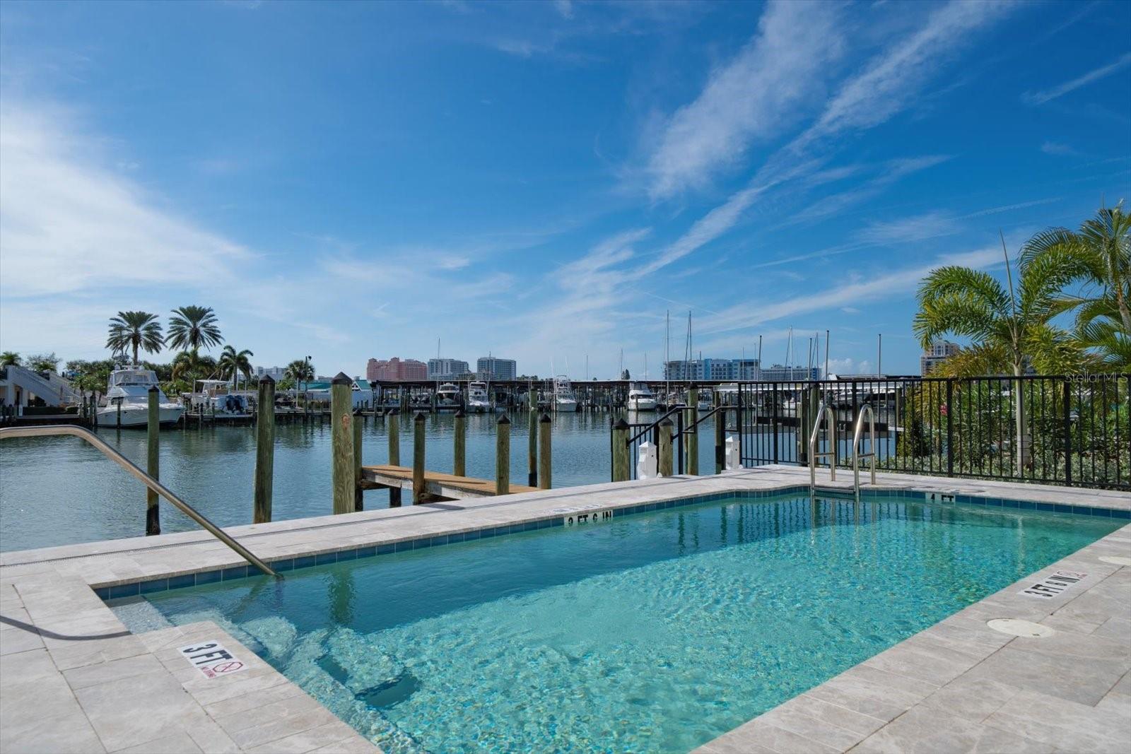 211 Dolphin Pt #301 photo 1