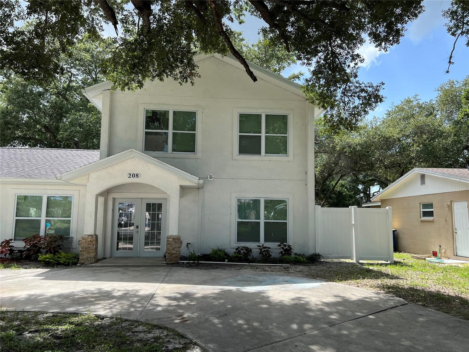 208-210-212 Elizabeth Ave #A,B