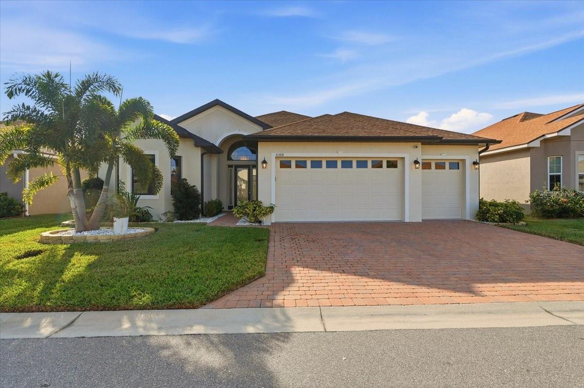 6308 Pinehurst Loop photo 1