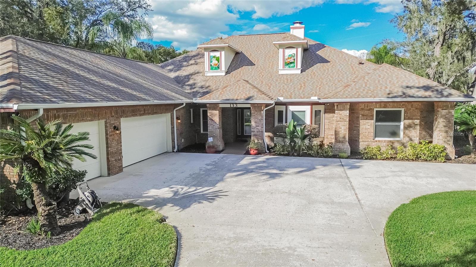 133 Barrington Dr photo 1