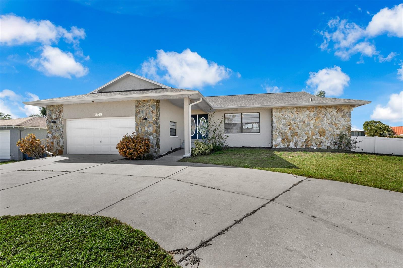 3848 Topsail Trl photo 1