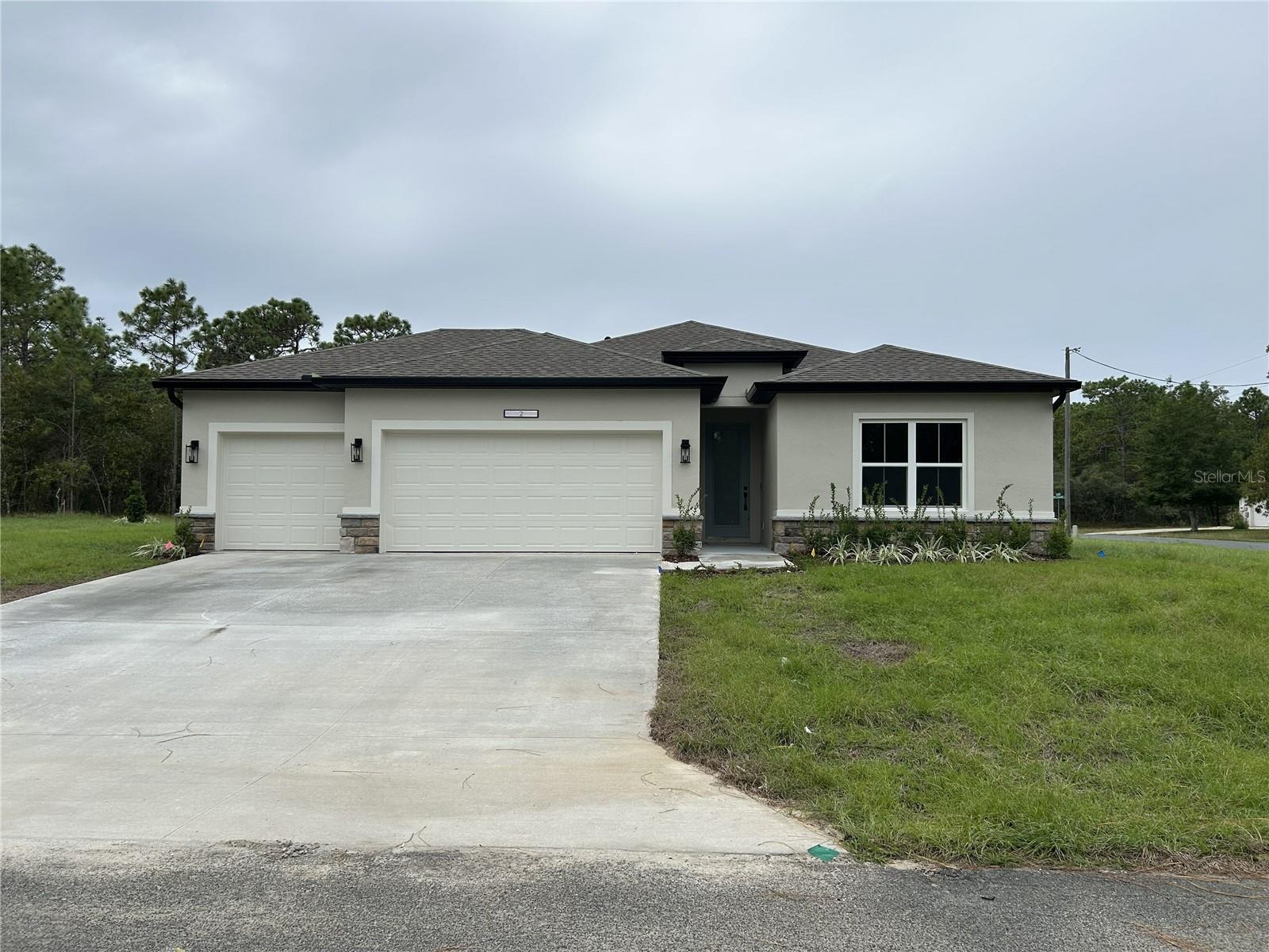 13012 Robin Ave