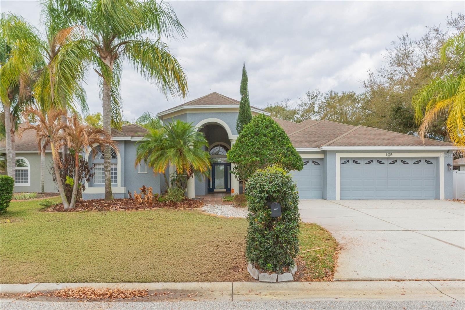 4813 Artesian Rd