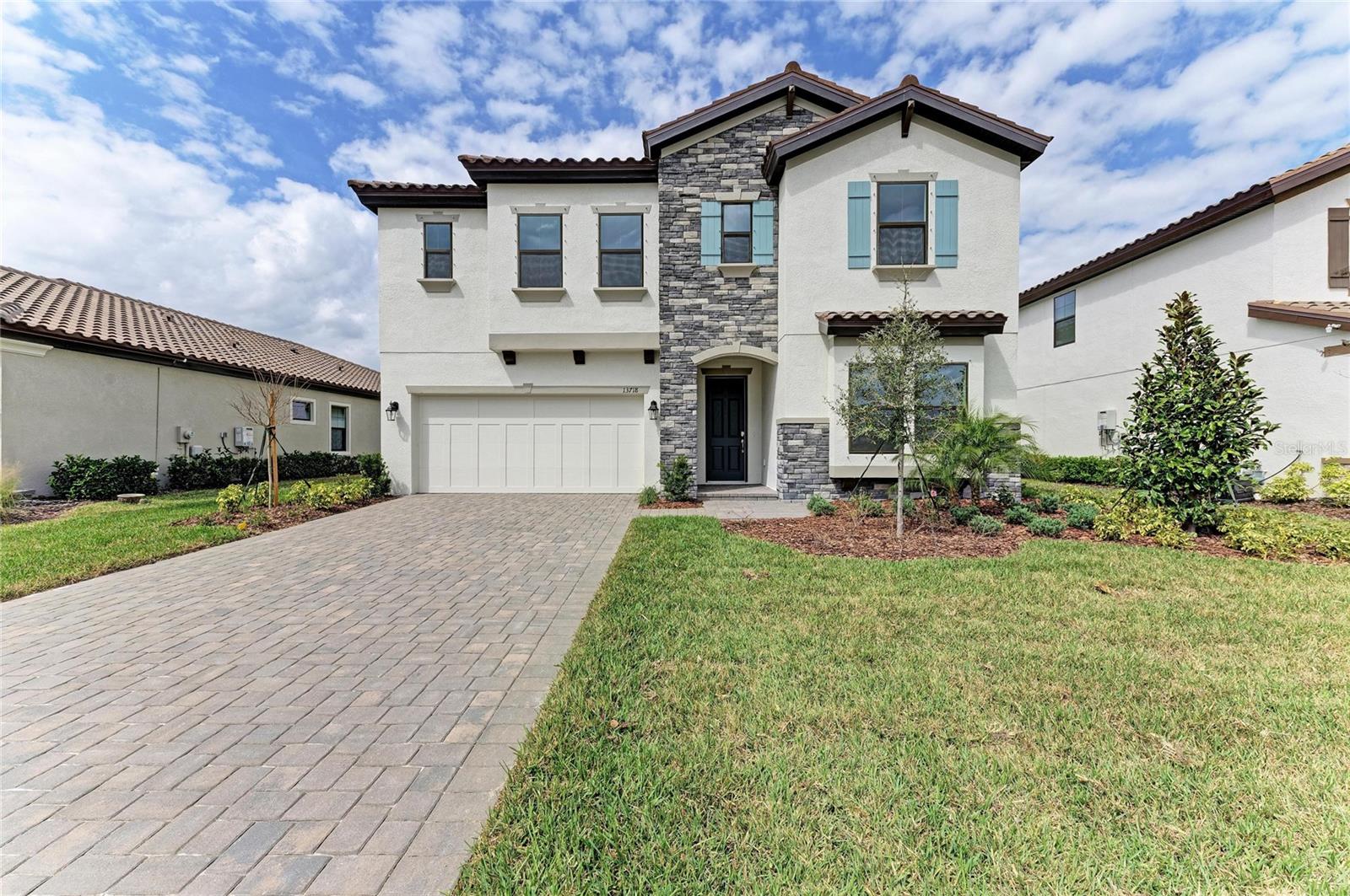 13718 Heartwood Way photo 1