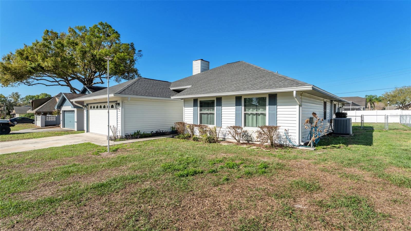 5249 Nichols Dr W photo 1