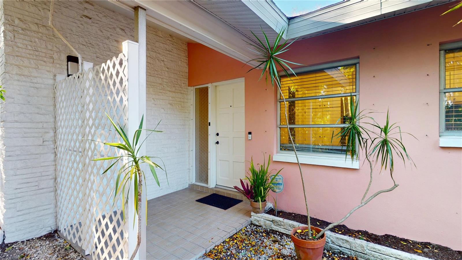 1546 Belleair Rd
